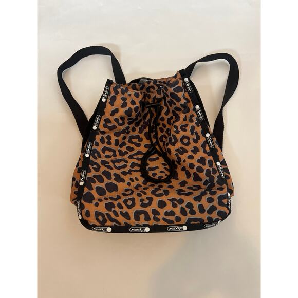LeSportsac leopard print drawstring backpack bag purse - Picture 1 of 10